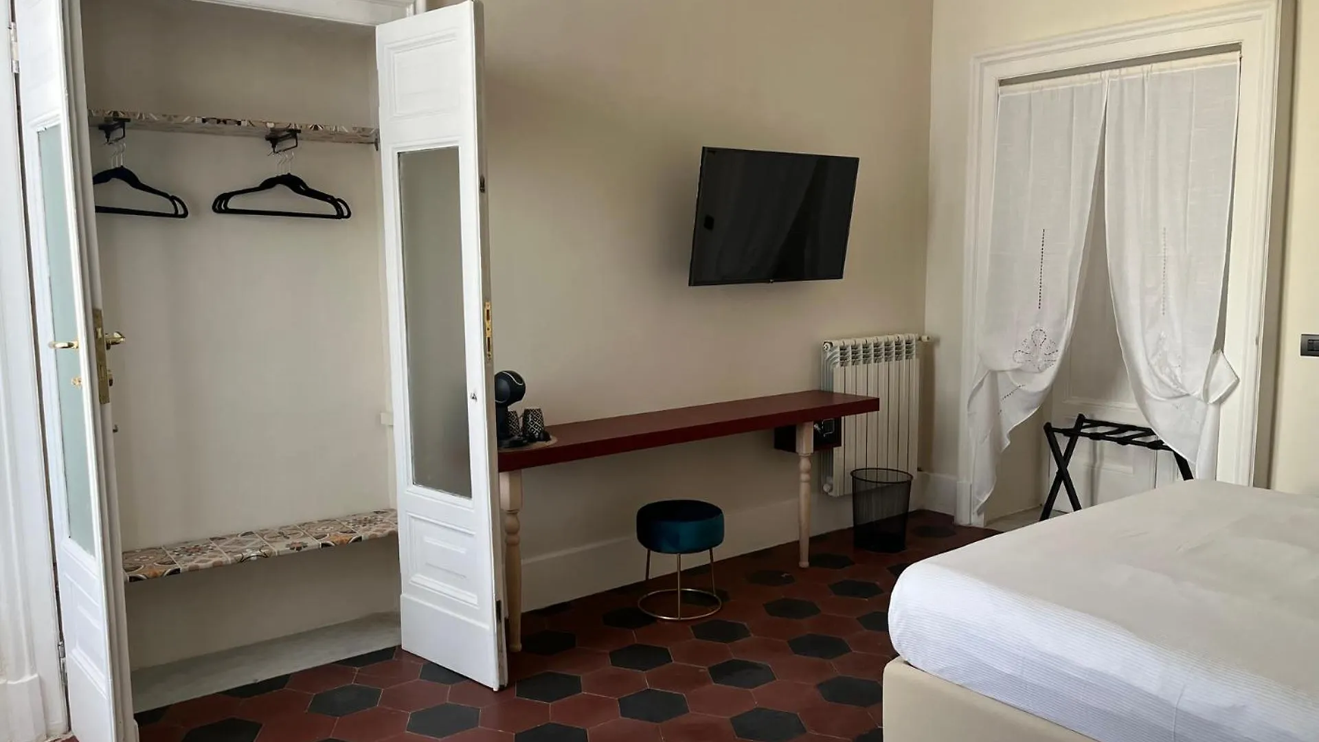 Voglia 'E Turna Hotel Naples