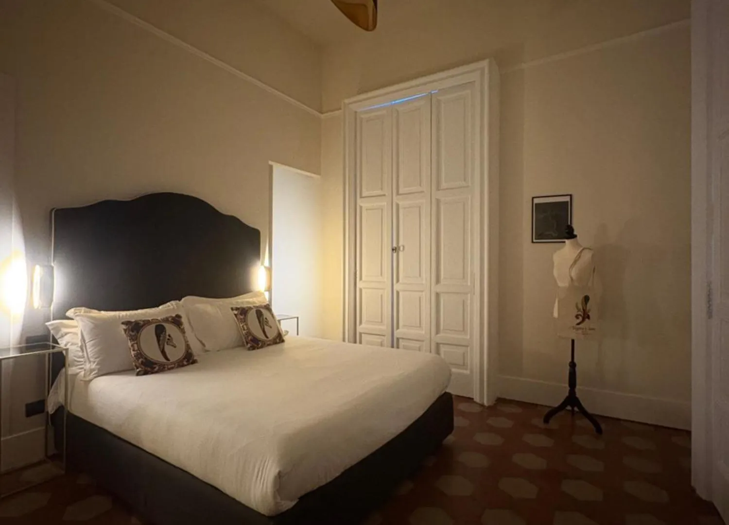 Hotel Voglia 'E Turna Napoli 0*,  Italia