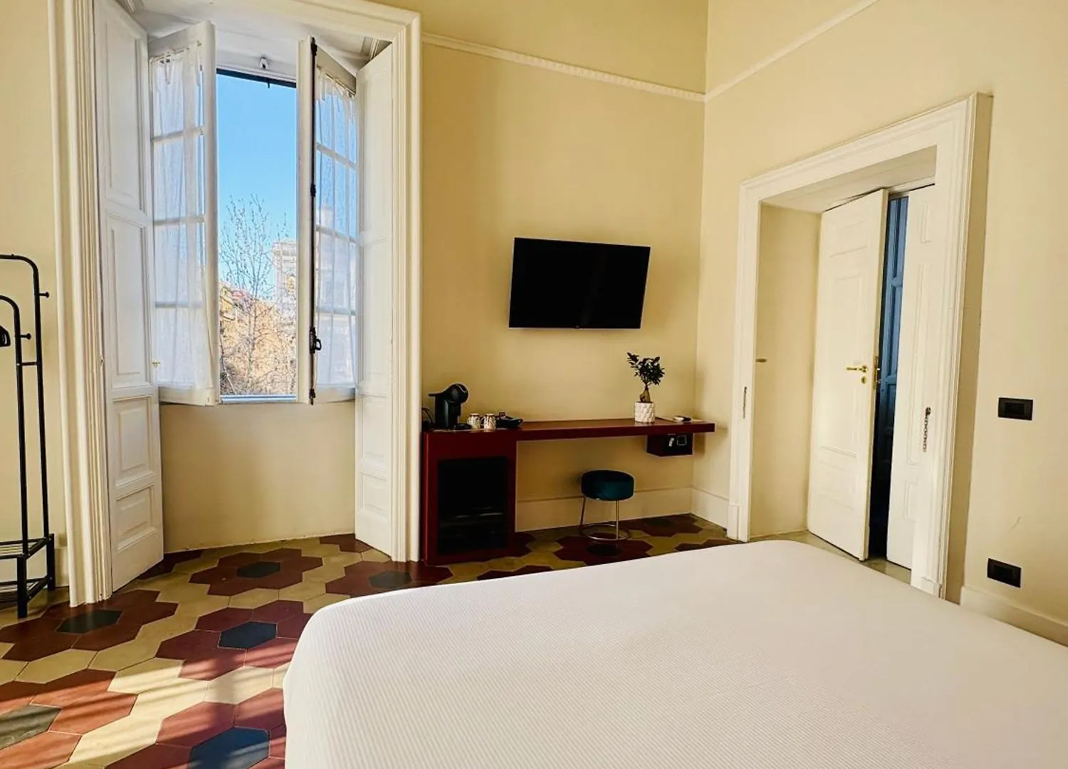 Hotel Voglia 'E Turna Napoli 0*,  Italia